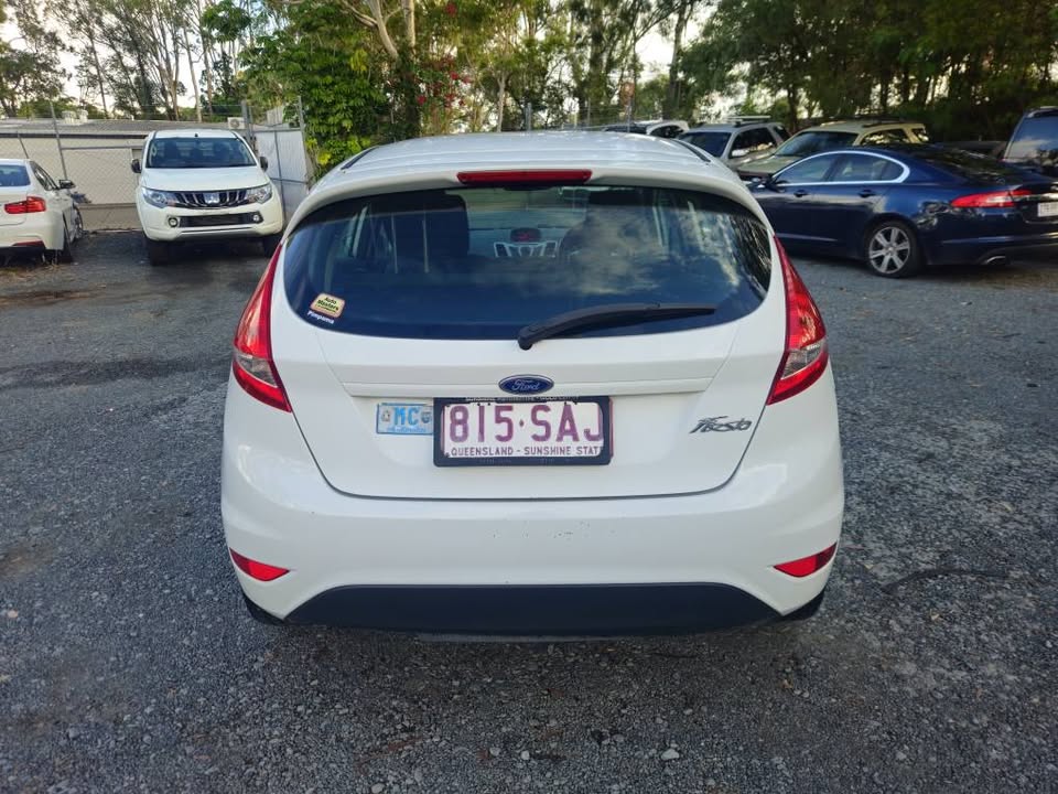 2011 Low Km Fiesta 8.jpg